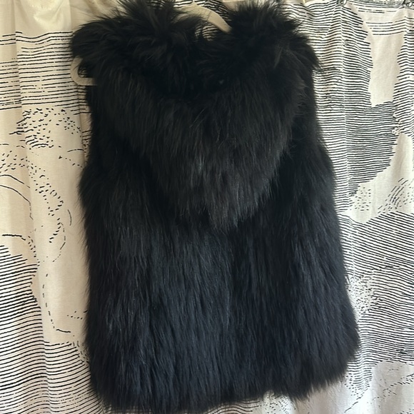 Yves Salomon Raccoon Fur Hooded Vest - Picture 5 of 17